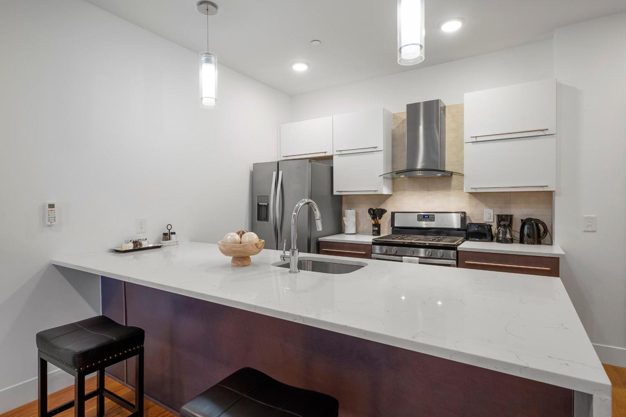 Apartment Luxury 1br Nolibs Pool Access *